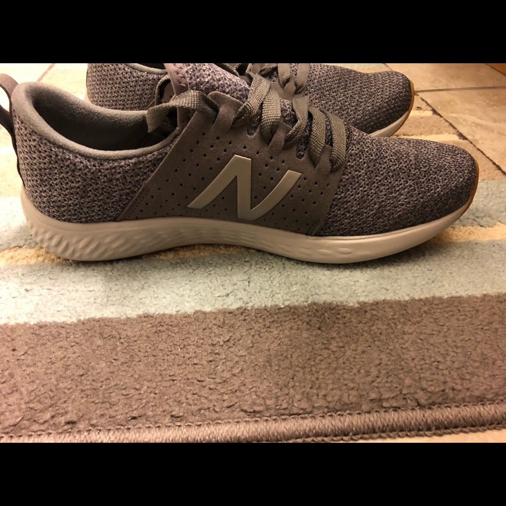 Men’s New Balance fresh foam sneakers size 10m